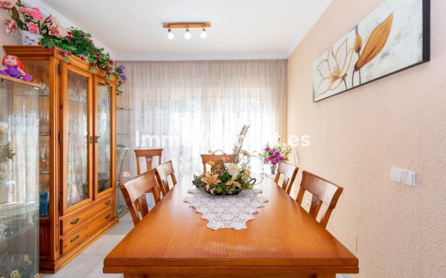 Wiederverkauf - Reihenhaus - Estepona  - Estepona Centro