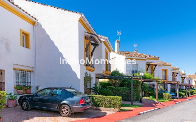 Wiederverkauf - Reihenhaus - Estepona  - Estepona Centro