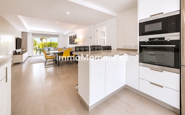 Wiederverkauf - Wohnung - Estepona  - Atalaya