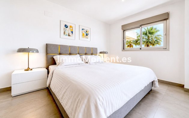 Wiederverkauf - Wohnung - Estepona  - Atalaya