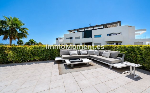 Wiederverkauf - Wohnung - Estepona  - Atalaya