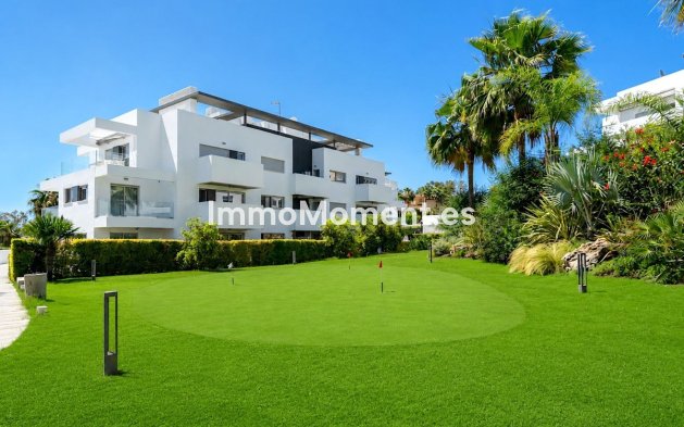 Wiederverkauf - Wohnung - Estepona  - Atalaya