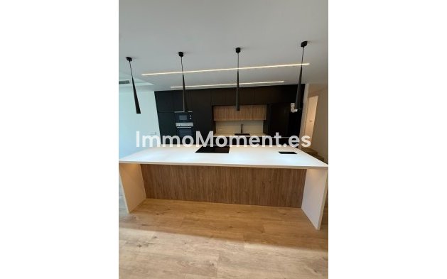 Wiederverkauf - Wohnung - Marbella - Nueva Andalucía