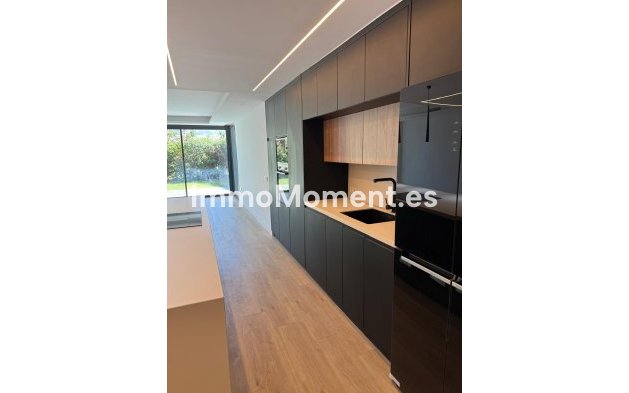 Wiederverkauf - Wohnung - Marbella - Nueva Andalucía