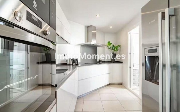 Revente - Appartement - Marbella - Nueva Andalucía