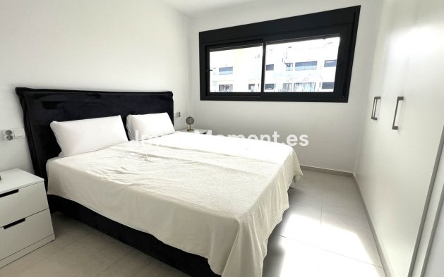 Resale - Apartment - Orihuela - Villamartín