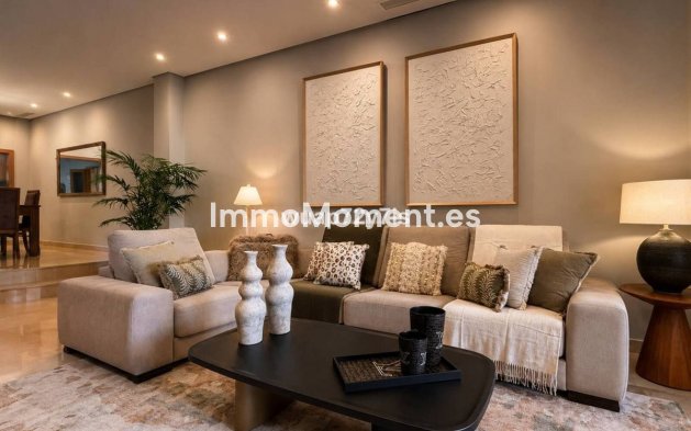 Resale - Apartment - Marbella - Puerto Banús