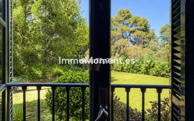 Resale - Apartment - Marbella - Puerto Banús
