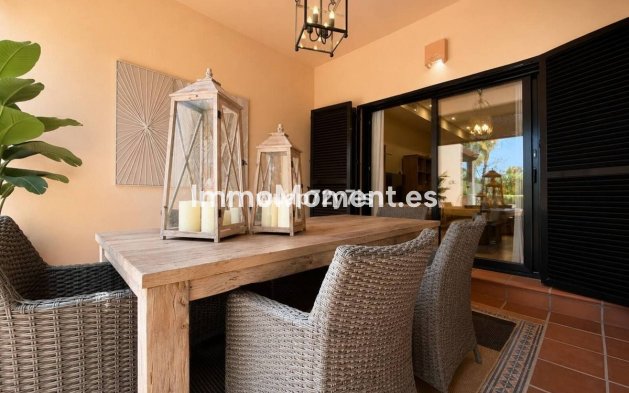 Resale - Apartment - Marbella - Puerto Banús