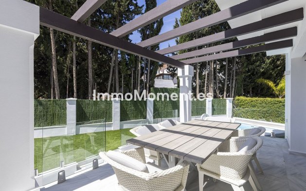 Resale - Detached villa - Estepona - Estepona Centro