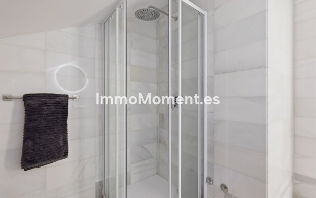Resale - Detached villa - Estepona - Estepona Centro