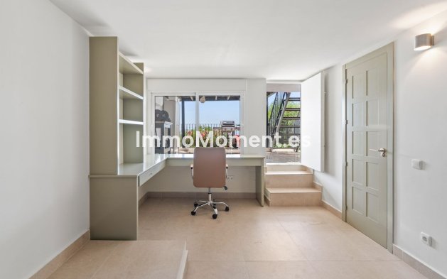 Resale - Townhouse - Marbella - Altos de los Monteros