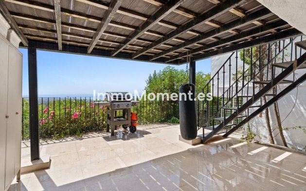 Resale - Townhouse - Marbella - Altos de los Monteros