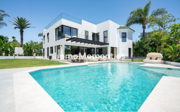 Resale - Detached villa - Estepona - Bel Air