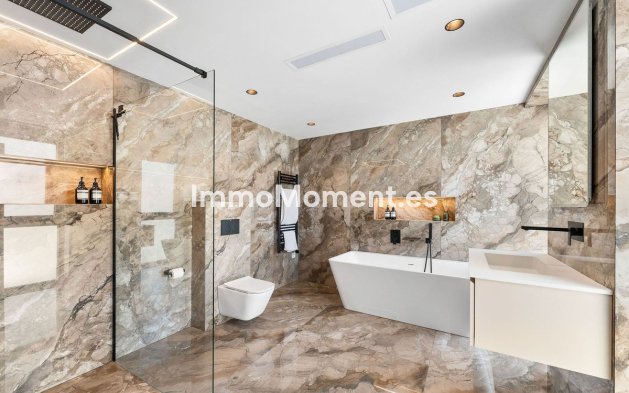 Resale - Detached villa - Estepona - Bel Air
