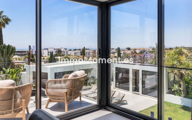 Resale - Detached villa - Estepona - Bel Air
