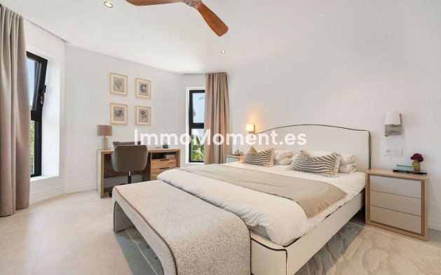 Resale - Detached villa - Estepona - Bel Air