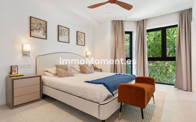 Resale - Detached villa - Estepona - Bel Air