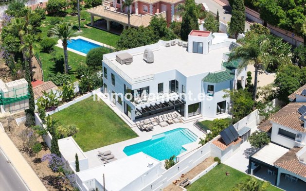 Resale - Detached villa - Estepona - Bel Air