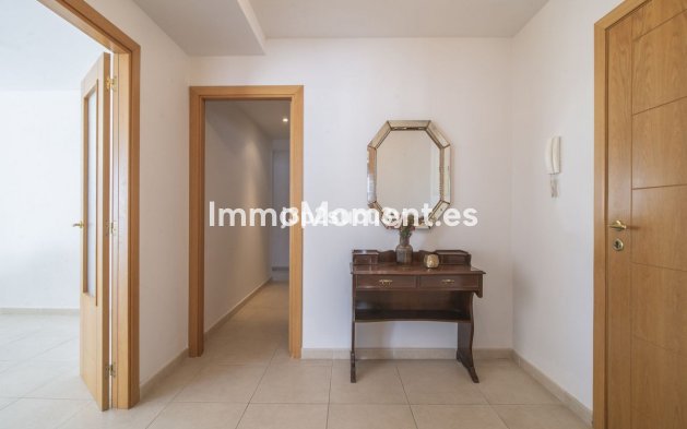 Resale - Apartment - Marbella - La Campana