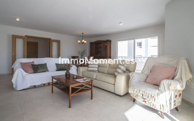 Resale - Apartment - Marbella - La Campana
