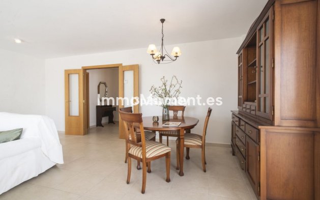 Resale - Apartment - Marbella - La Campana