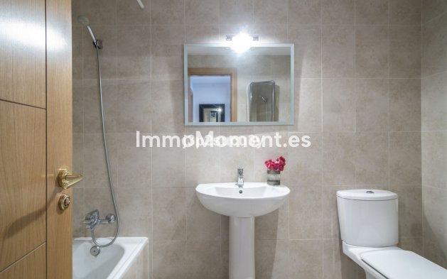 Resale - Apartment - Marbella - La Campana
