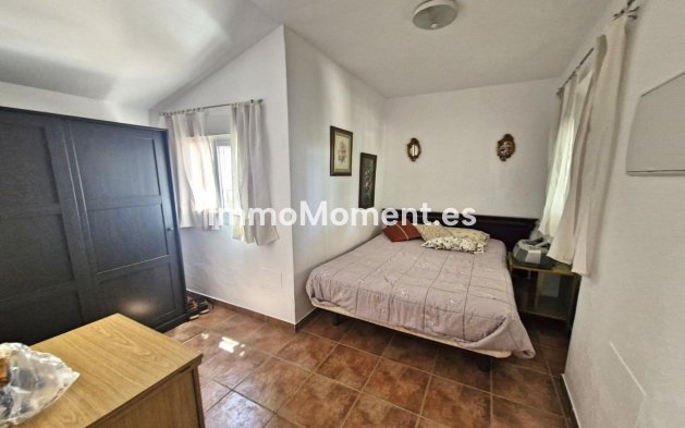 Resale - Country house - Málaga - Campanillas