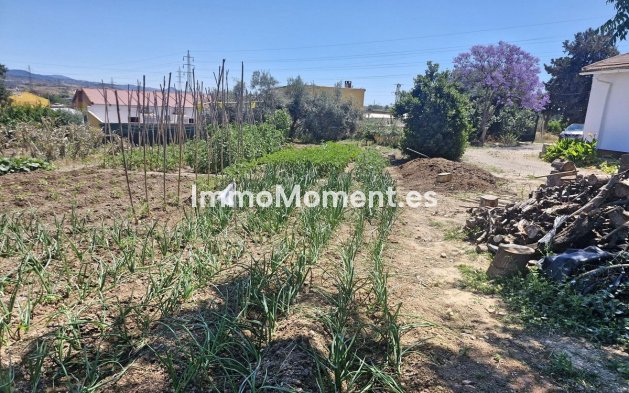 Resale - Country house - Málaga - Campanillas