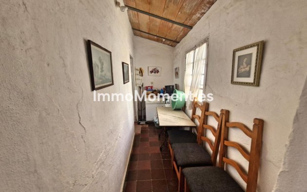 Resale - Country house - Málaga - Campanillas