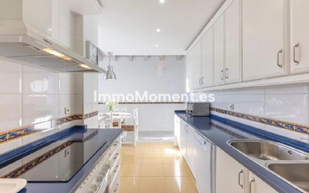 Wiederverkauf - Wohnung - Marbella - Bahía de Marbella