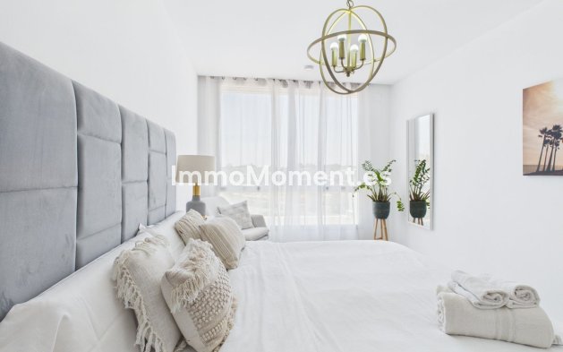 Wiederverkauf - Freistehende Villa - Estepona  - Cancelada