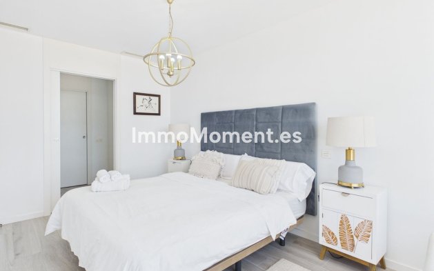 Wiederverkauf - Freistehende Villa - Estepona  - Cancelada