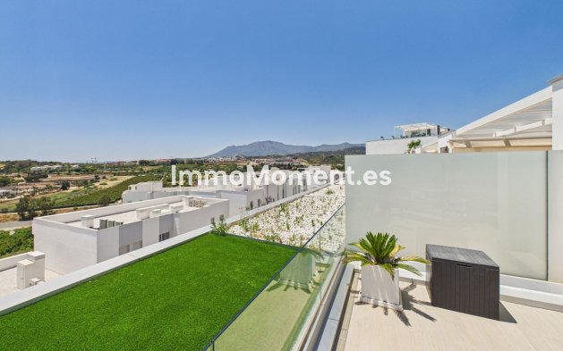 Wiederverkauf - Freistehende Villa - Estepona  - Cancelada