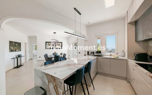 Wiederverkauf - Freistehende Villa - Benalmadena - Benalmadena Centro
