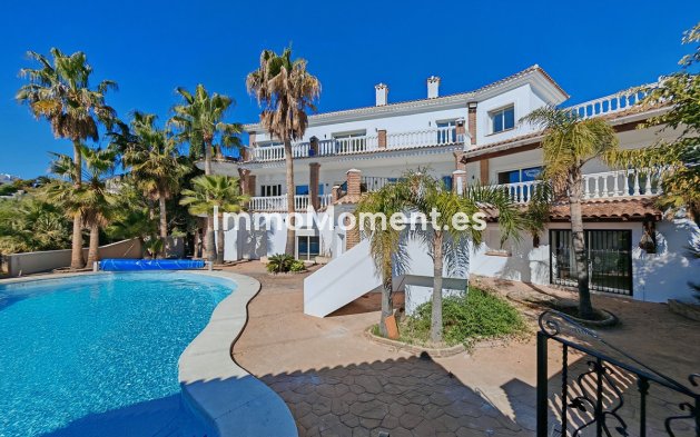 Wiederverkauf - Freistehende Villa - Benalmadena - Benalmadena Centro