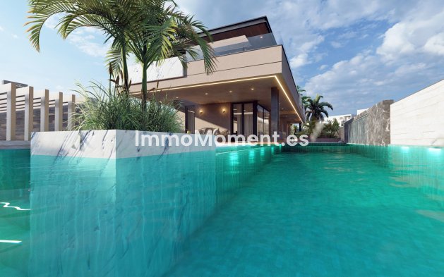 Obra nueva - Villa independiente - Fuengirola