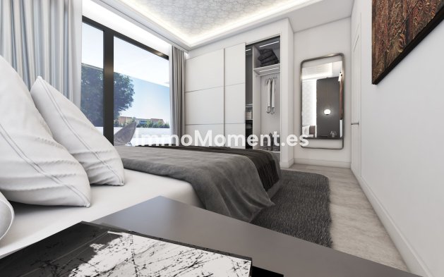 Obra nueva - Villa independiente - Fuengirola