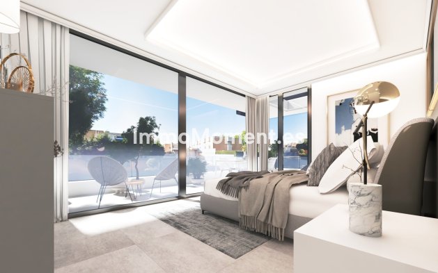 Obra nueva - Villa independiente - Fuengirola