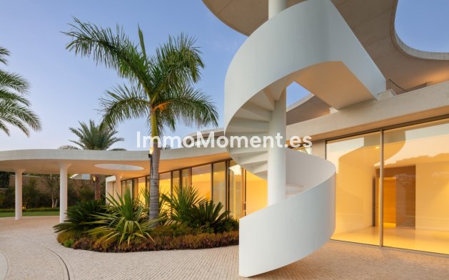 New Build - Detached villa - Casares