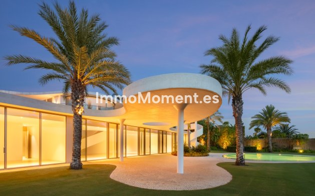 New Build - Detached villa - Casares