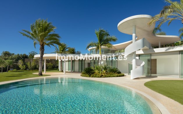 New Build - Detached villa - Casares