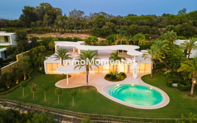 New Build - Detached villa - Casares