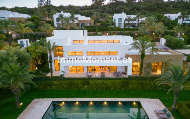 New Build - Detached villa - Casares