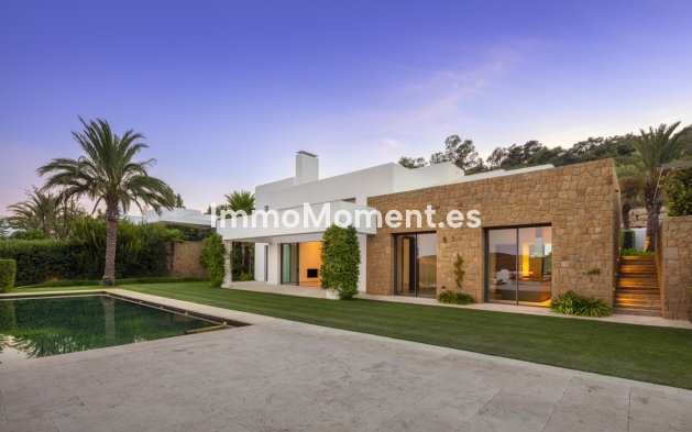 New Build - Detached villa - Casares