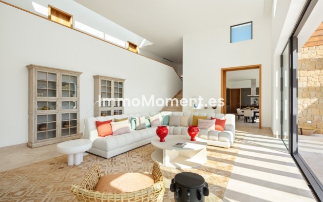 New Build - Detached villa - Casares