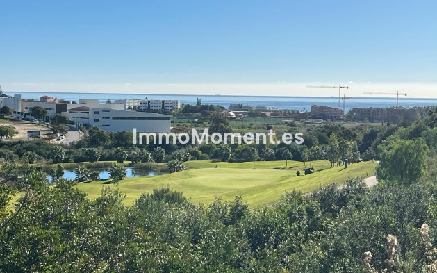 Nieuwbouw - Vrijstaande villa - Estepona  - Estepona