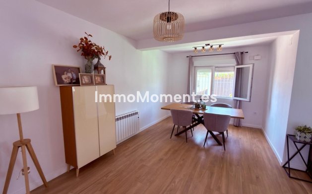 Resale - Detached villa - San Vicente del Raspeig - San Vicente del Raspeig Centro