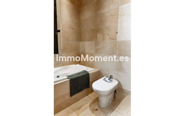 Wiederverkauf - Wohnung - Estepona  - Valle Romano