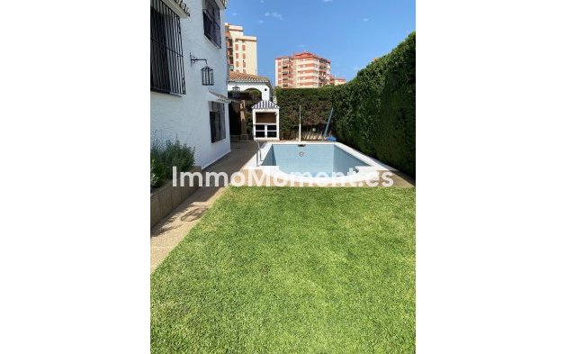 Wiederverkauf - Freistehende Villa - Fuengirola - Fuengirola Centro